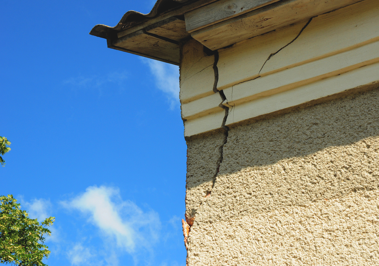 disrepair, housing disrepair claims, cracked house